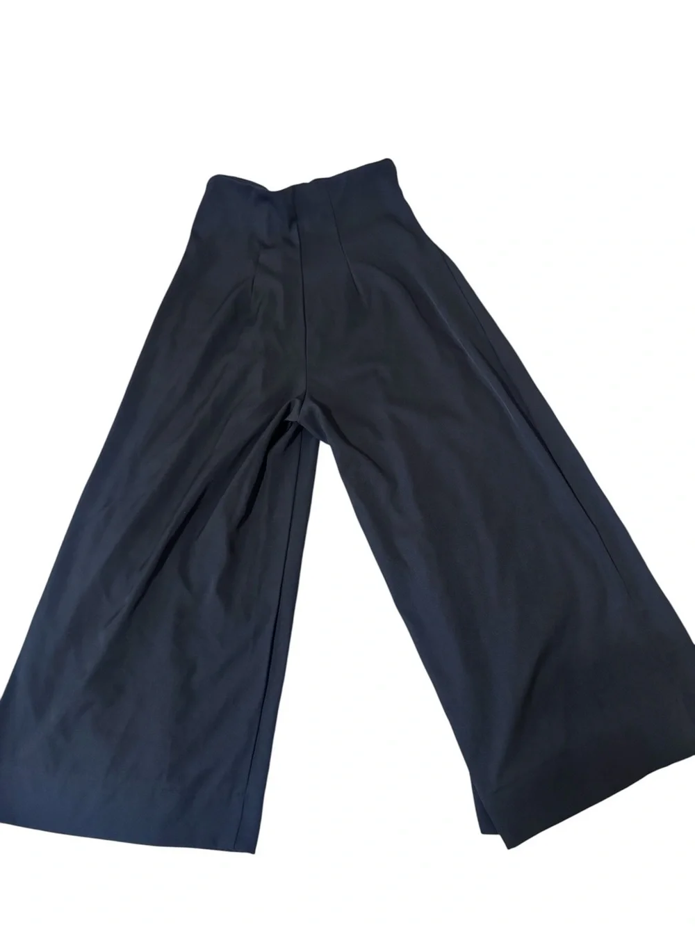 High-Rise Wide Leg Trousers in Black - Picture 6 of 9